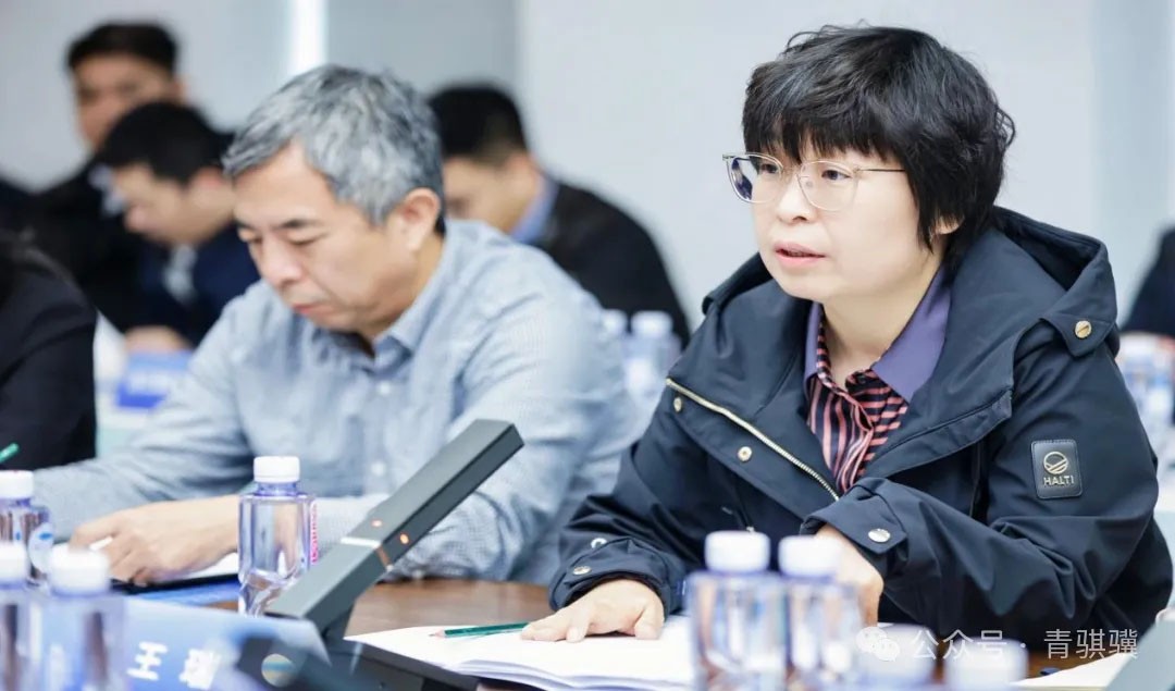 简讯：“氢能产业发展交流座谈会”在Z6尊龙科技集团总部成功召开
